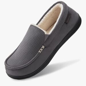 HomeTop Men's Classic Moccasin Slippers #743